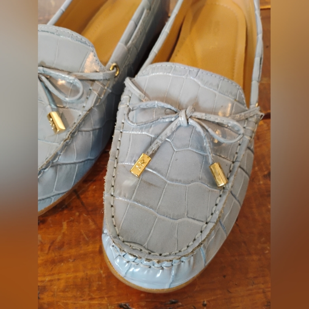 NWOB Michael Kors Sky Blue Women’s US 8.5M Flat Leather Loafers Moccasins - Picture 7 of 8